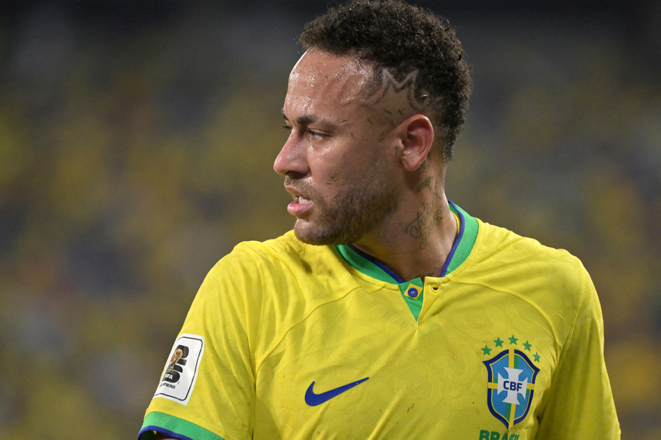 Neymar (31) wird die nächsten Monate weder für Brasilien noch für seinen saudischen Klub Al-Hilal auf dem Platz stehen.