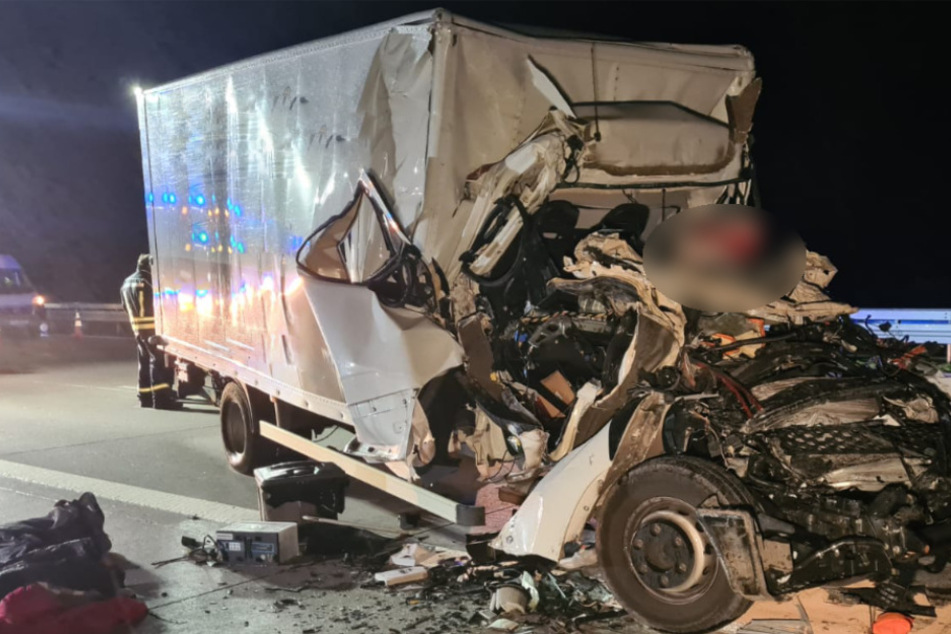 Später folgte der nächste Crash. Der Mann starb noch vor Ort.