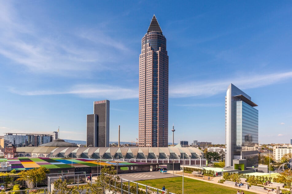 Der Messeturm war bei seiner Fertigstellung das höchste Hochhaus Europas.