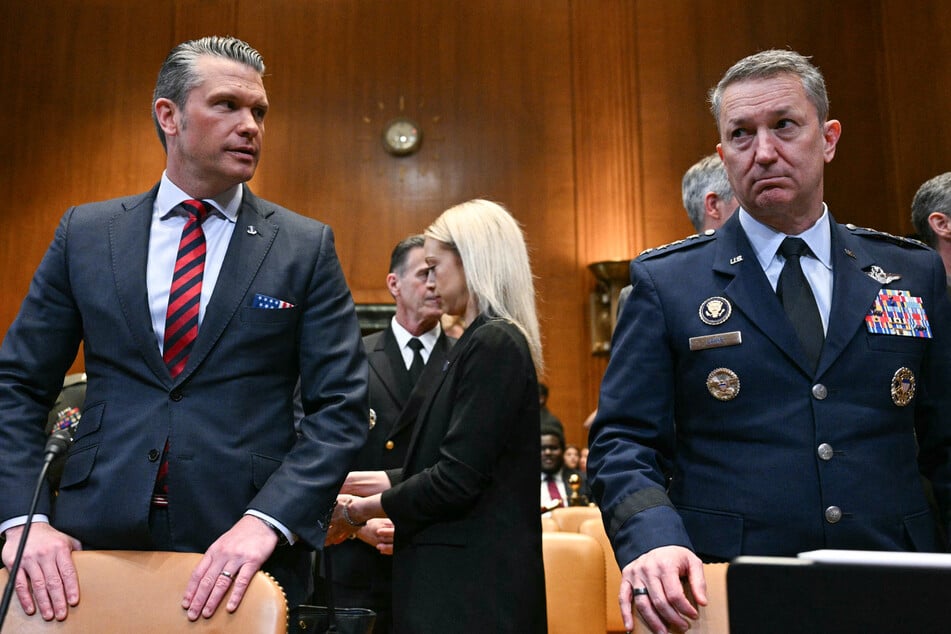 Secretary of Defense Pete Hegseth (l.) and Chairman of the Joint Chiefs of Staff General Dan Caine testified on Capitol Hill Tuesday.