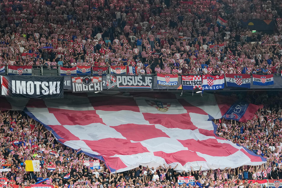 Das Herz des Fußballs! Anhänger der kroatischen Nationalmannschaft sorgen bei Spielen der Vatreni (zu Deutsch: Die Feurigen) für Gänsehaut-Atmosphäre.