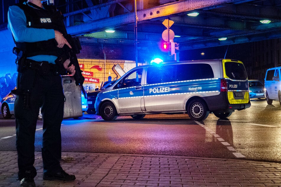Am Sonntagabend verlor ein Mann infolge einer Schießerei in Offenbach am Main sein Leben.