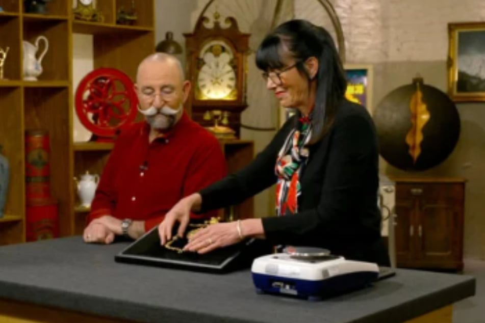 Kunsthistorikerin Heide Rezepa-Zabel (60) ist bereits seit vielen Jahren als Expertin bei "Bares für Rares" im Einsatz.