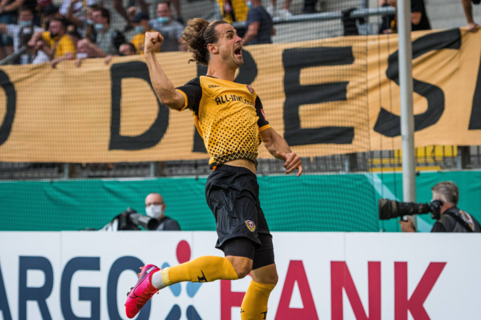 Da hebt er ab: Dresdens Yannick Stark beim Jubeln.