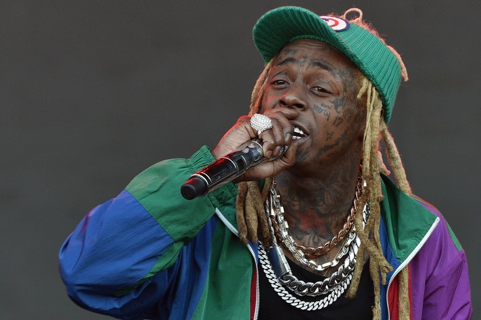 Lil Wayne in big trouble: rapper charged with firearm possession in Miami