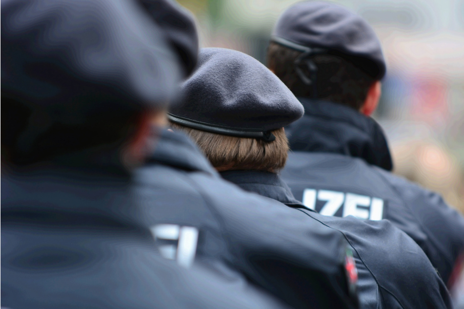Mit Messern ausgeraubt: Polizei sucht Zeugen nach räuberischer Erpressung in Magdeburg