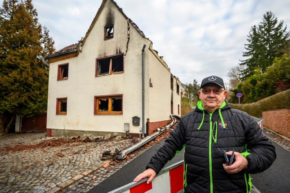 Uwe Wießner (66) kennt das abgebrannte Haus seit seiner Kindheit.
