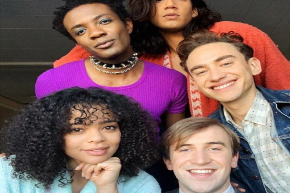 The It's A Sin cast includes Lydia West (l. bottom), Omari Douglas (l. top), Nathaniel Curtis (r. top), Olly Alexander (r. middle), and Callum Scott Howells (r. bottom).