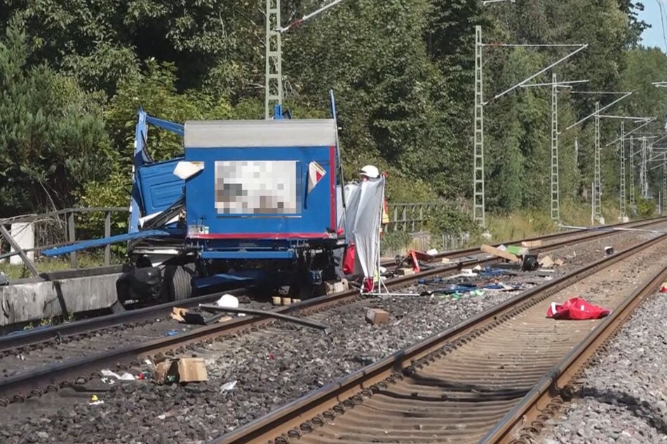 In Liethe war am 3. August ein Lasterfahrer bei einem Unfall mit einer Bahn in Rastede ums Leben gekommen.