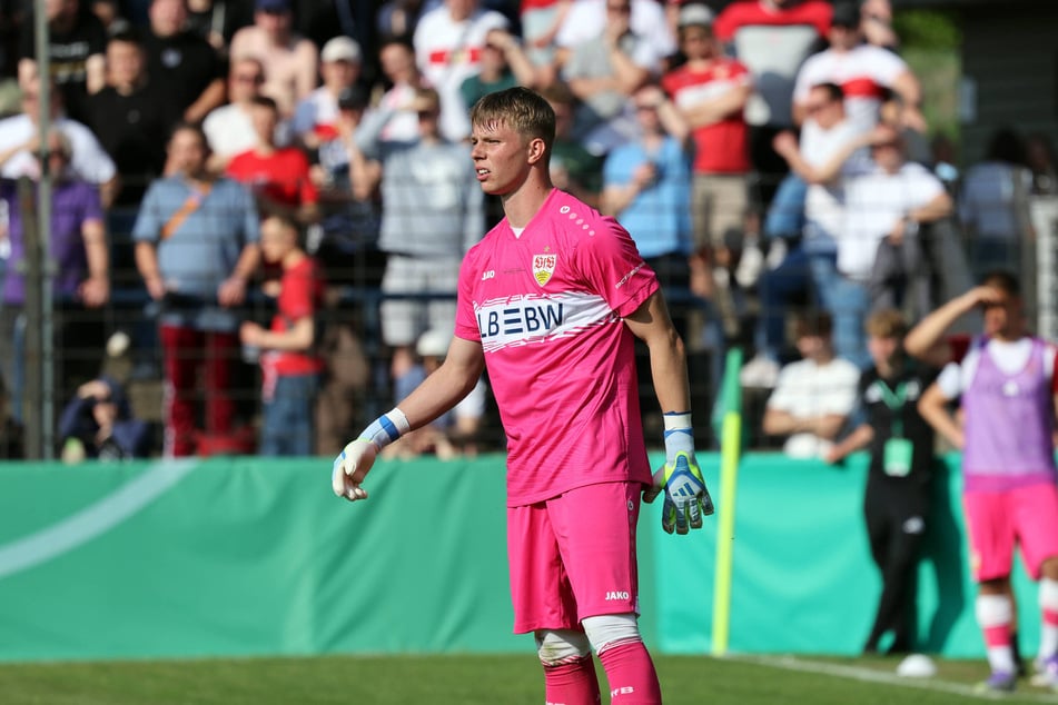 Mit dem bevorstehenden Transfer Lotkas scheint auch klar: Die Fährte Florian Hellstern (18, Stuttgart) wird nicht weiterverfolgt.