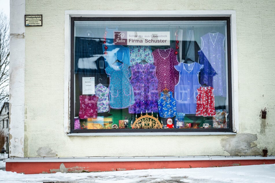 Seit nunmehr über 70 Jahren werden in Eibenstock Schürzen produziert. Mit Kinderschürzen fing es an.