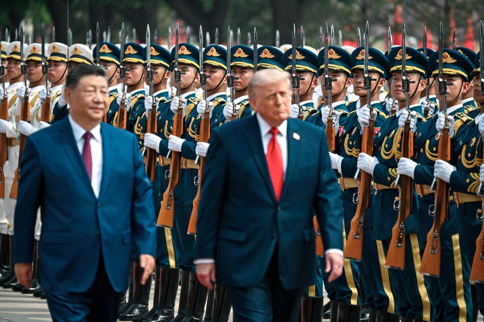 US-Präsident Donald Trump (79, r.) berichtet von einem Hilfsangebot durch Chinas Staatschef Xi Jinping (72) im Iran-Krieg.