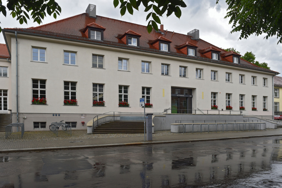 In der Alten Mensa deckten sich Einbrecher mit Energy-Drinks und Süßigkeiten ein.