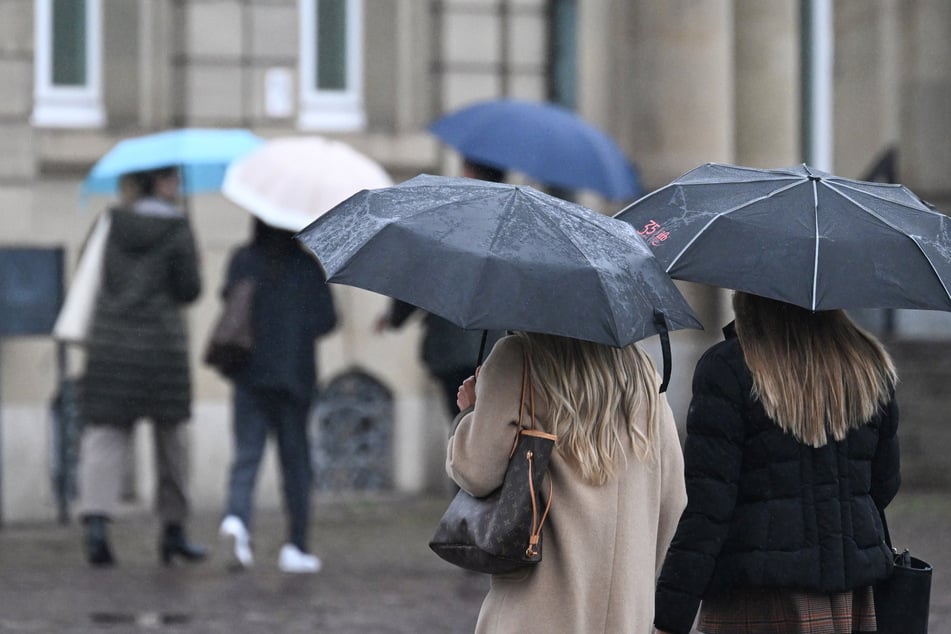 Dauerregen und Sturmböen: Der Herbst schlägt in Sachsen ohne Erbarmen zu