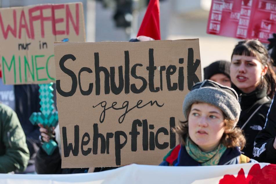 Entlang der Routen kommt es kurzzeitig zu Verkehrseinschränkungen. (Archivbild)