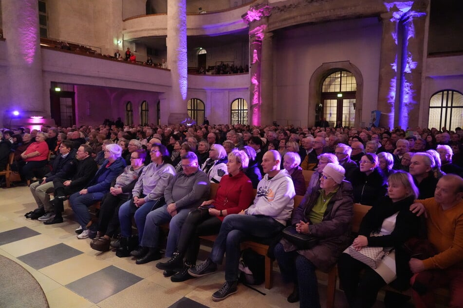 Das Publikum war ergriffen und gefasst. Beim Ticketkauf hatten die wenigsten gewusst, was für ein besonderes Ereignis dies werden würde.