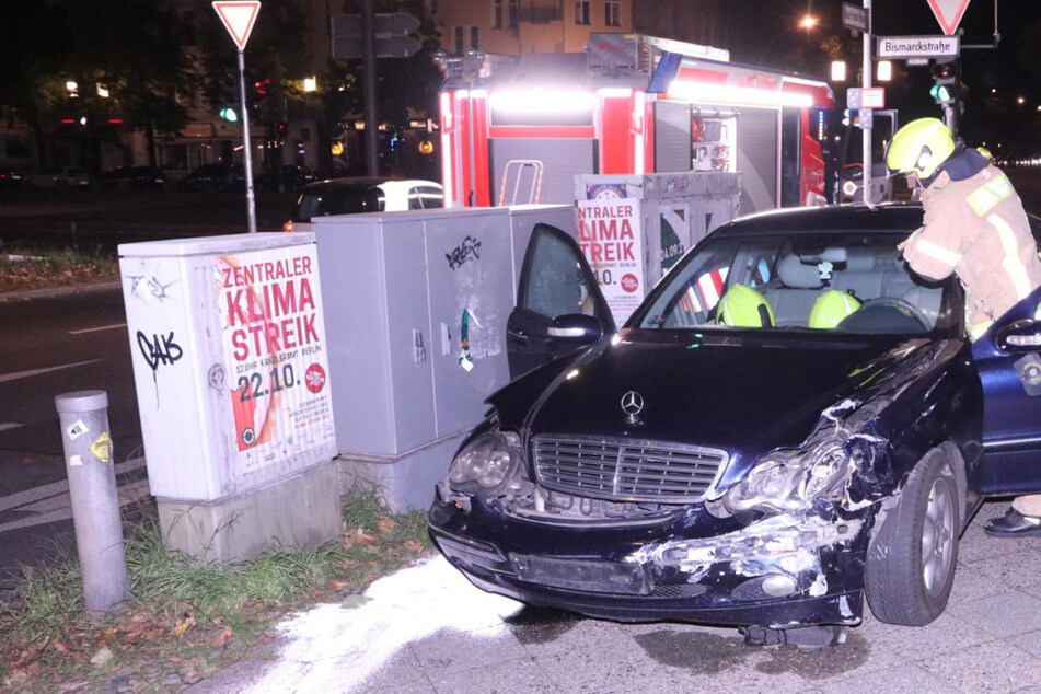 Mercedes rammt Porsche! Was die Insassen dann machen, ist kurios!