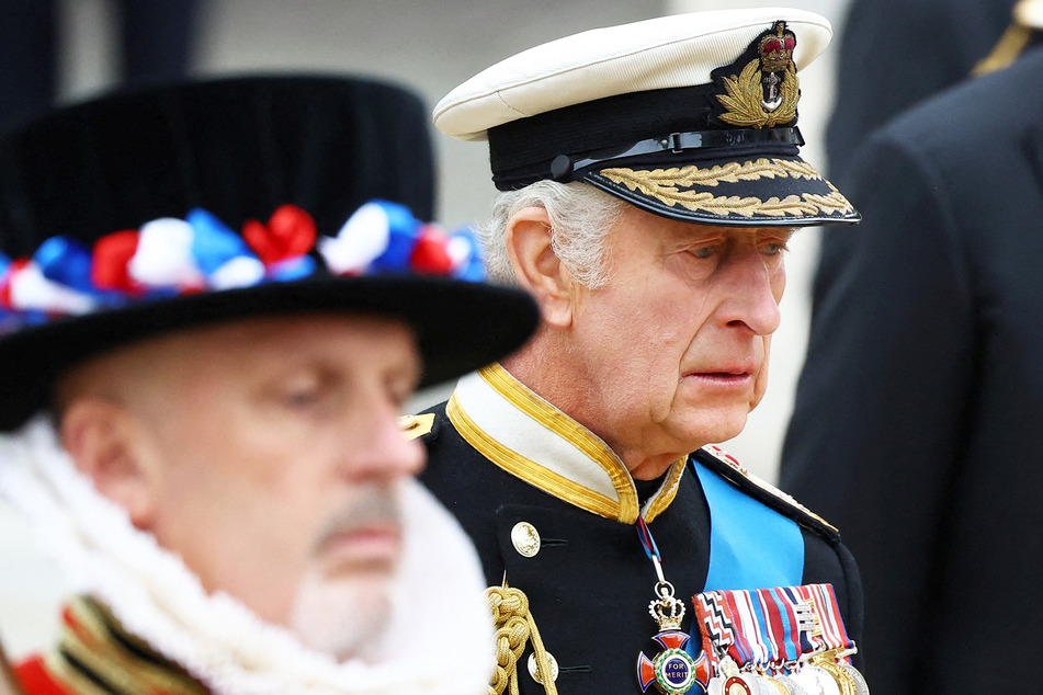 König Charles III. (73) zeigte sich während der Trauerfeier tief bewegt.