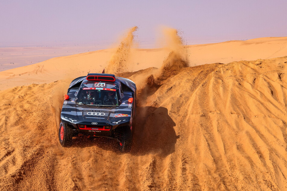 Die Rallye Dakar führte in zwölf Etappen durch die Wüste.