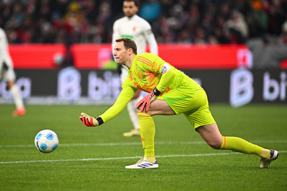 Wurde gerade rechtzeitig noch fit für das bayerische Duell mit dem FC Augsburg: Münchens Stammkeeper Manuel Neuer (38).