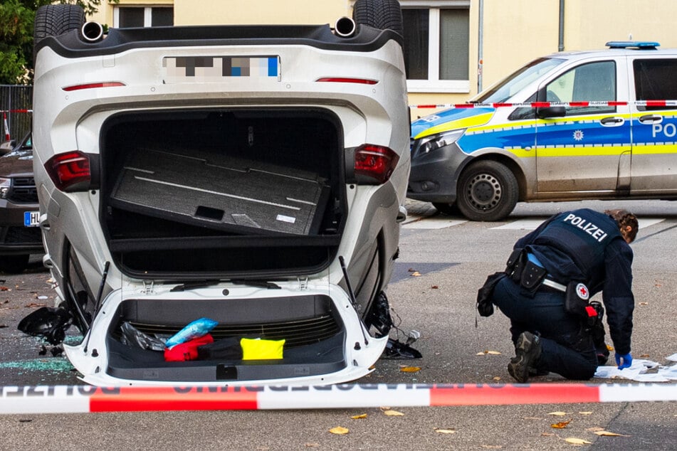 Der 19-jährige Fahrer des VW soll schon bald in ein Gefängnis eingeliefert werden, gegen ihn lag ein offener Haftbefehl vor.