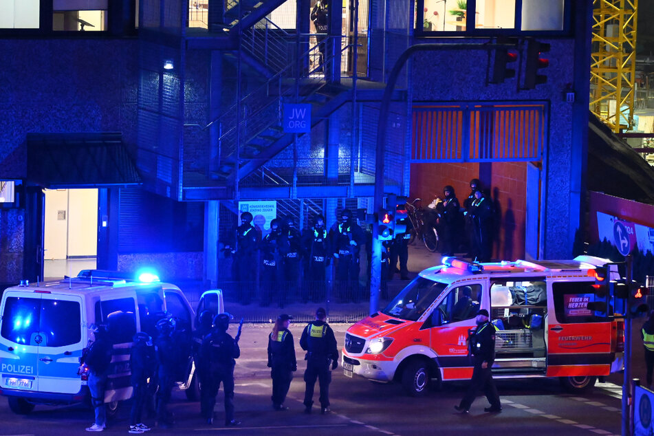 Hunderte Polizisten waren nach dem Blutbad in Hamburg im Einsatz.