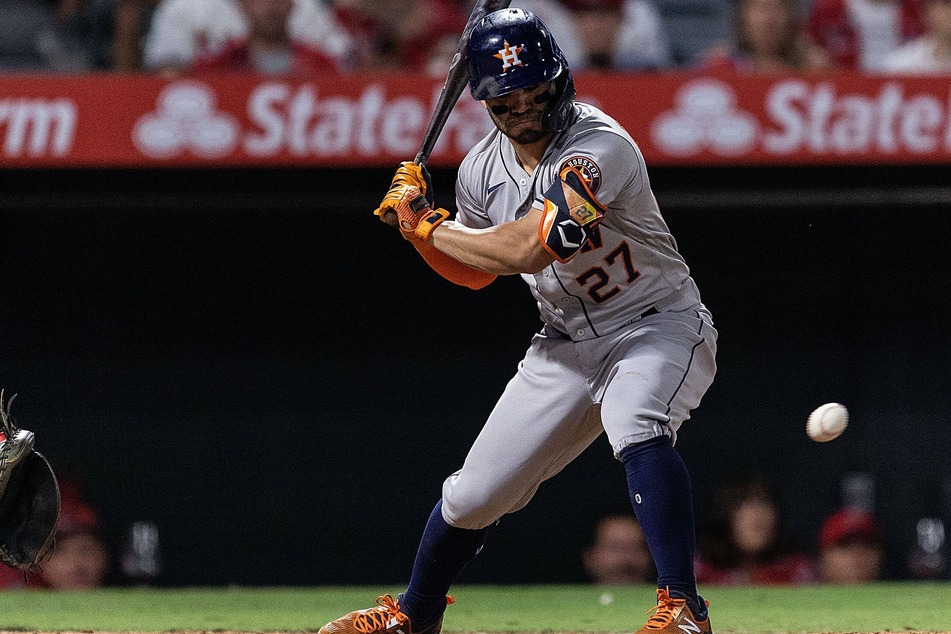 Astros second baseman Jose Altuve hit a three-run home run in Houston's game four win over Chicago.