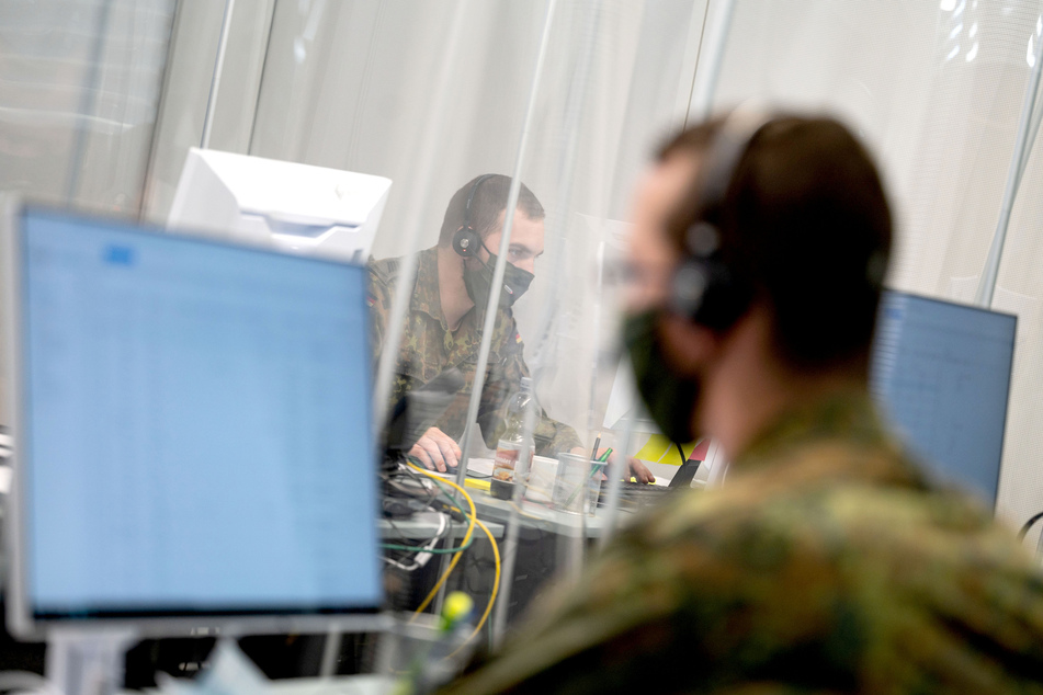 Der Landkreis Anhalt-Bitterfeld hat nach der schweren Cyberattacke Anfang Juli um die Unterstützung der Bundeswehr gebeten. (Symbolbild)