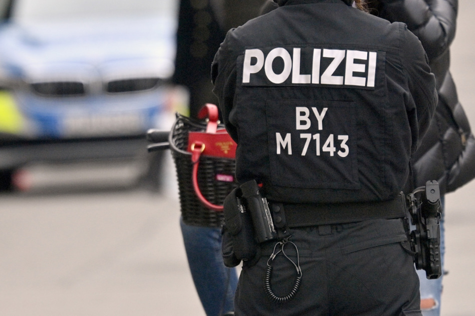 Die Ermittler gehen von Brandstiftung aus (Symbolfoto).