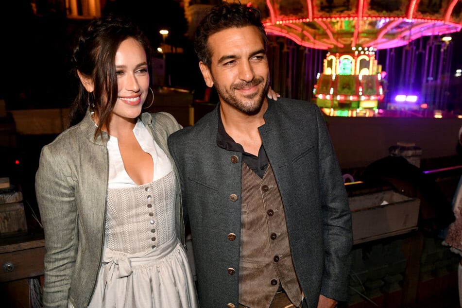 Mit seiner Frau Jessica (38, l.) kommt Schauspieler M'Barek zurück nach Deutschland. Doch New York bleibt das zweite Zuhause des Paares.