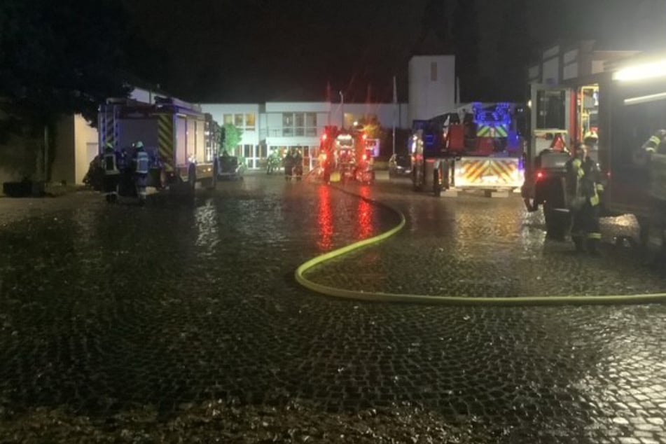 Heimbewohner tot: Mann stirbt bei Brand in Pflegeheim