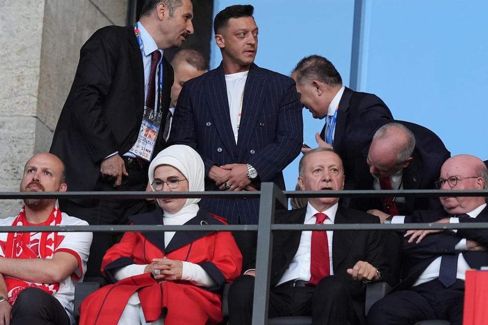 Mesut Özil besuchte auch die Fußball-EM 2024 zusammen mit Recep Tayyip Erdoğan.