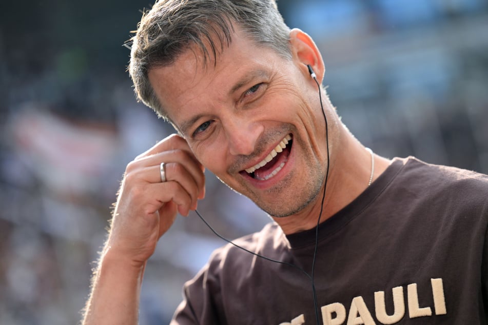 St. Paulis Trainer Alexander Blessin (53) sah den gehaltenen Elfmeter als Schlüsselmoment an.