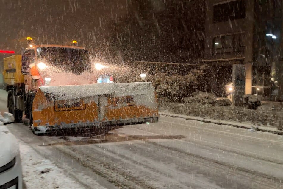 Die Straßen müssen stundenlang geräumt werden.