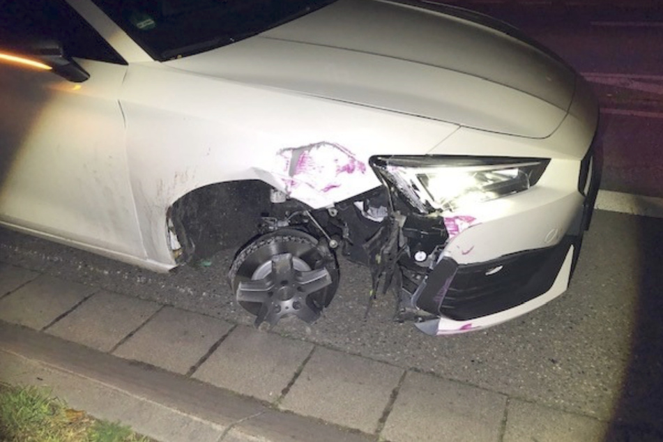 Besoffener flüchtet nach Unfall auf drei Reifen