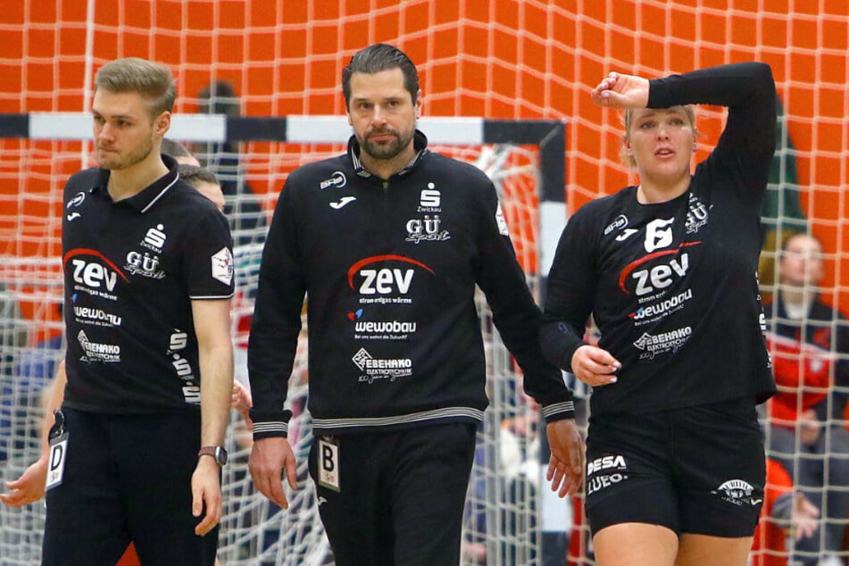 iPhone und Geldbörse weg: Dieb schockt sächsischen Handballverein