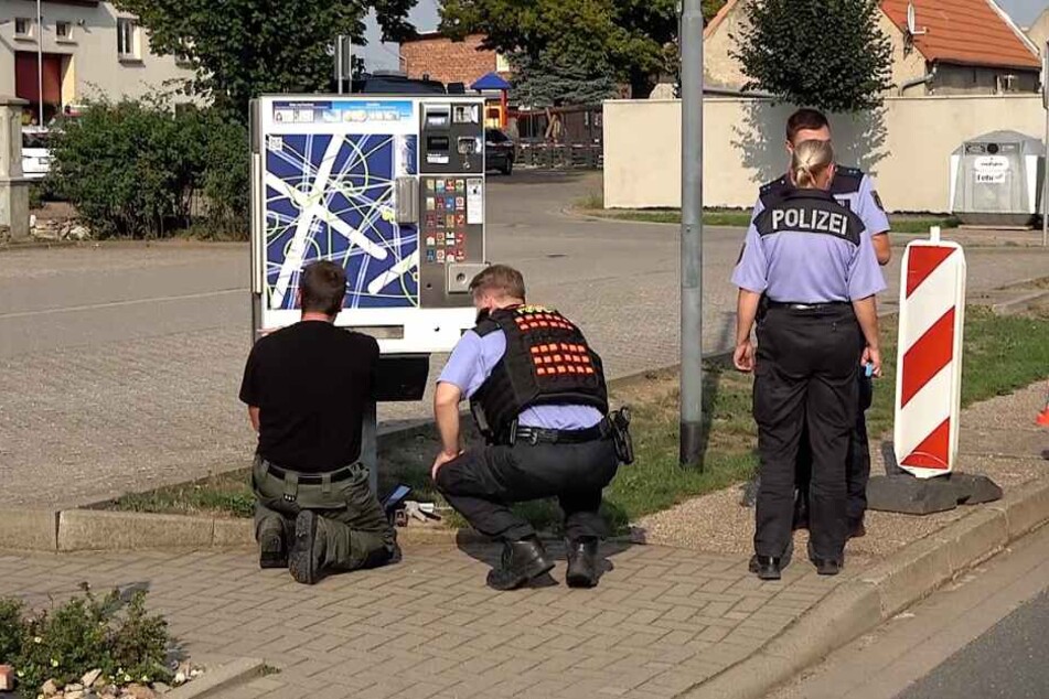 Ein 56-Jähriger hatte die Bomben in einem Zigarettenautomat entdeckt.