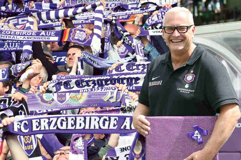 Besucherzahlen top - FCE-Geschäftsführer Michael Voigt hat gut lachen.