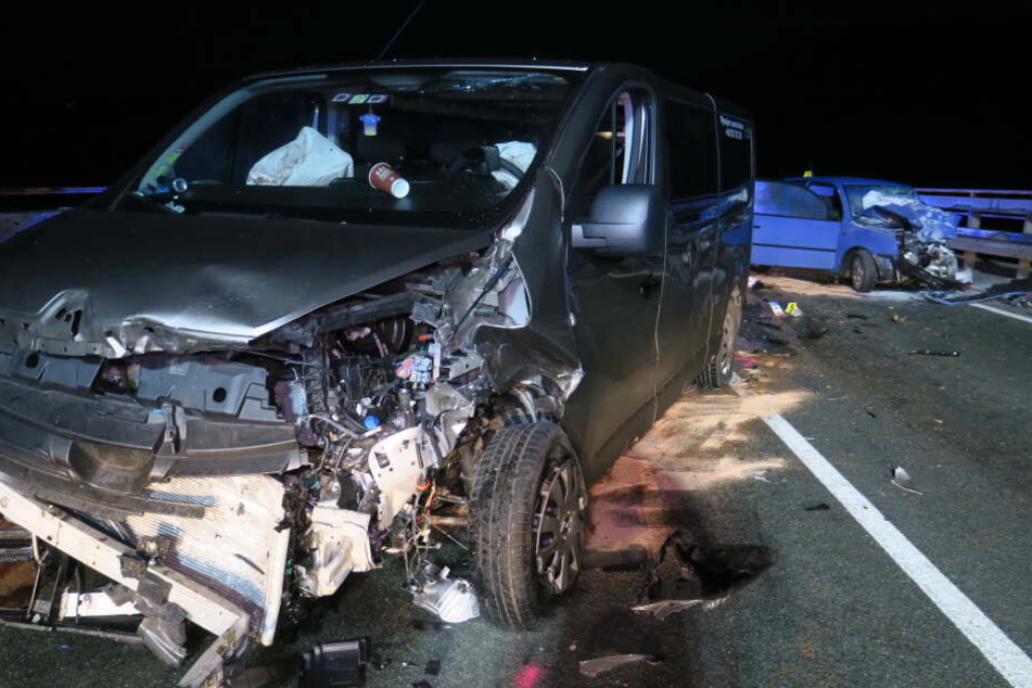 Ein VW und ein Renault krachten auf der S255 zusammen.