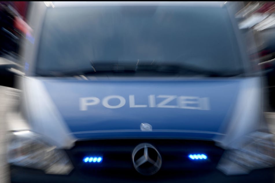 Die Polizei beschlagnahmte den Führerschein des 90-Jähirgen.