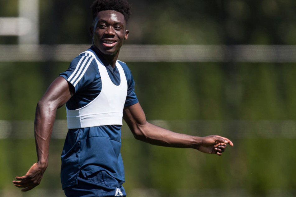 Alphonso Davies wird spätestens ab dem 1. Januar 2019 für den FC Bayern spielen.
