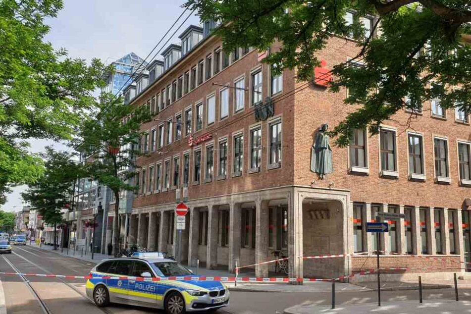 Der Großeinsatz in Neuss wurde von einem 12-jährigen Jungen ausgelöst.