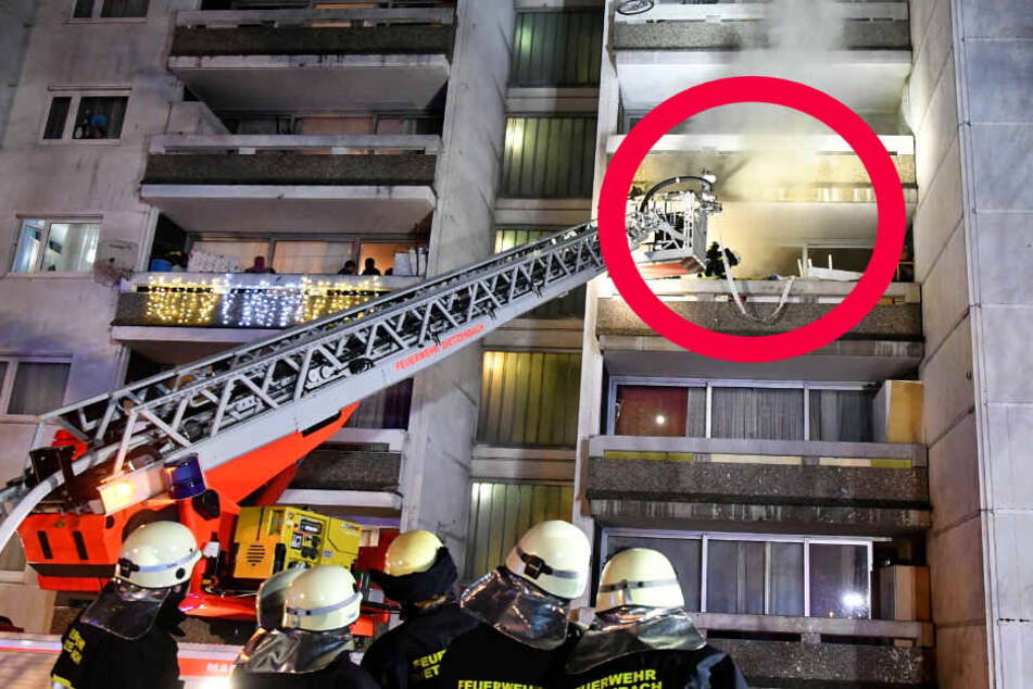 Das Feuer brach in einem 17-stöckigen Hochhaus aus.