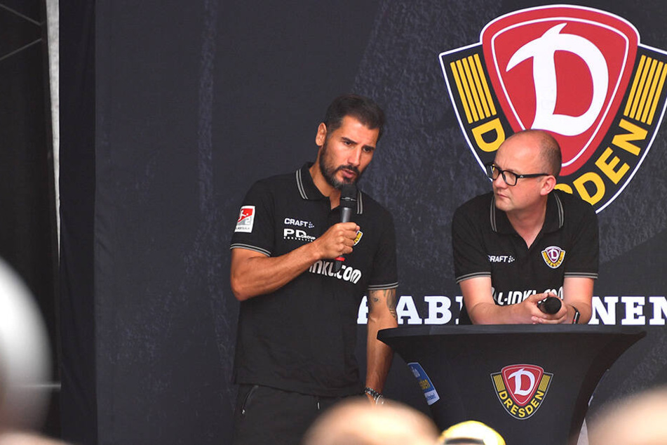 Dynamos Cheftrainer Cristian Fiel (l.) und Moderator Jens Umbreit plauderten auf der Bühne angeregt.