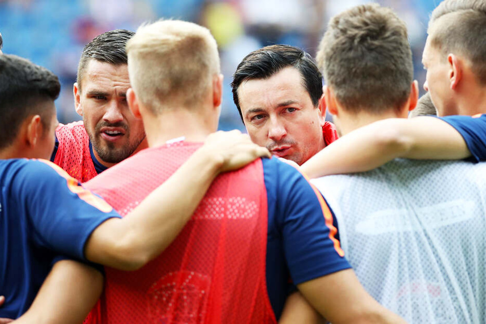 Besonders das zweite Gegentor ärgerte FCE-Coach Daniel Meyer (M.), was er seiner Truppe auch mitteilte.