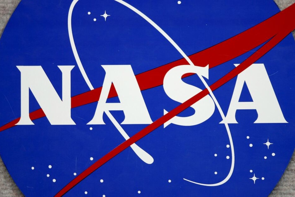 Mit neuen Satelliten der Nasa sei es nun erstmals möglich gewesen, die Veränderung des Gletschers und das Ausmaß des Hohlraums genau zu messen.