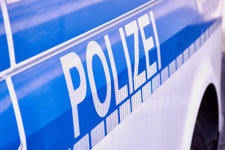 Nach einer groß angelegten Suche konnte die Polizei einen 14-Jährigen in Oberweißbach (Saalfeld-Rudolstadt) finden. (Symbolbild)