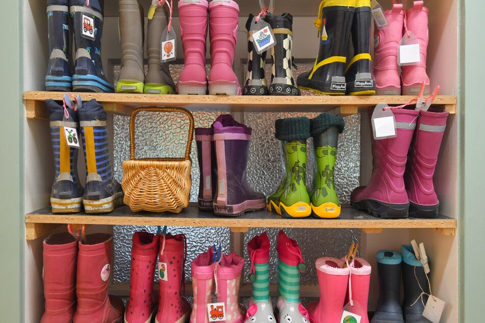 Kleine Stiefel, große Rechnung: Die neuen Elternbeiträge treffen Krippe, Kindergarten, Hort und Kindertagespflege.