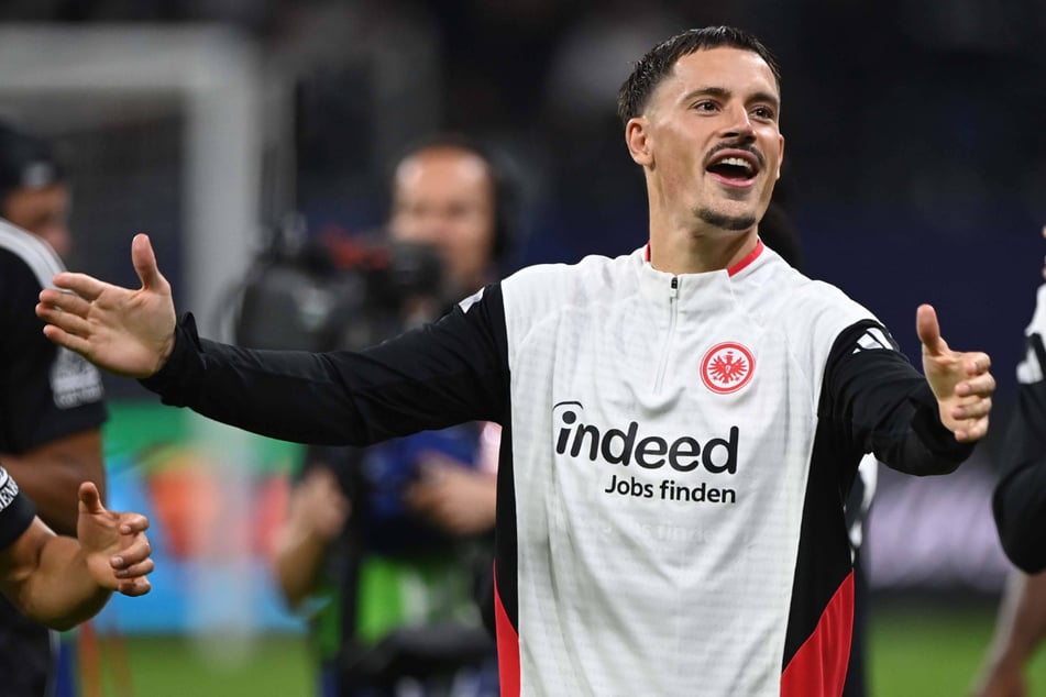 Auch SGE-Kapitän Robin Koch (29) kam aus dem Strahlen kaum heraus.
