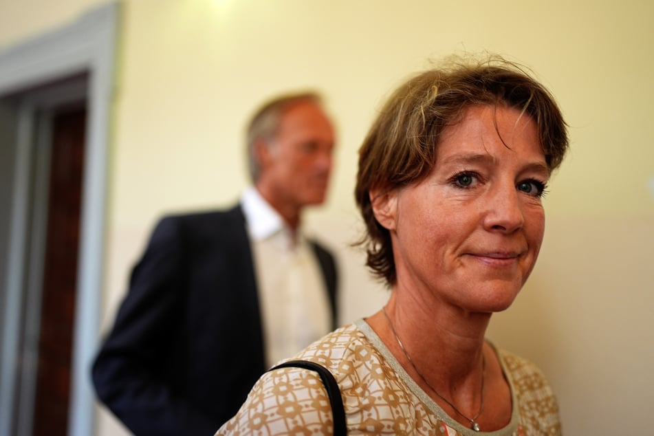 Christina Block (52) wirkt vor Tag 6 bei ihrer Ankunft zuversichtlich.